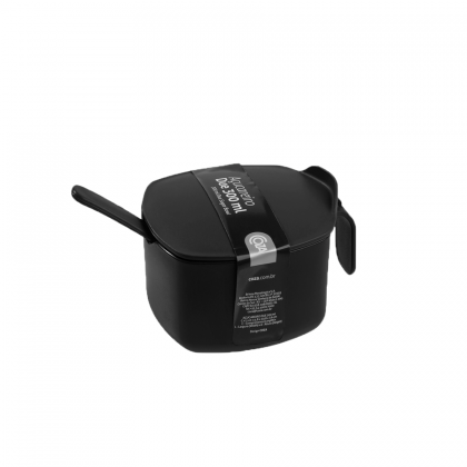ACUCAREIRO 300ML PRETA DUE CASUAL COZA
